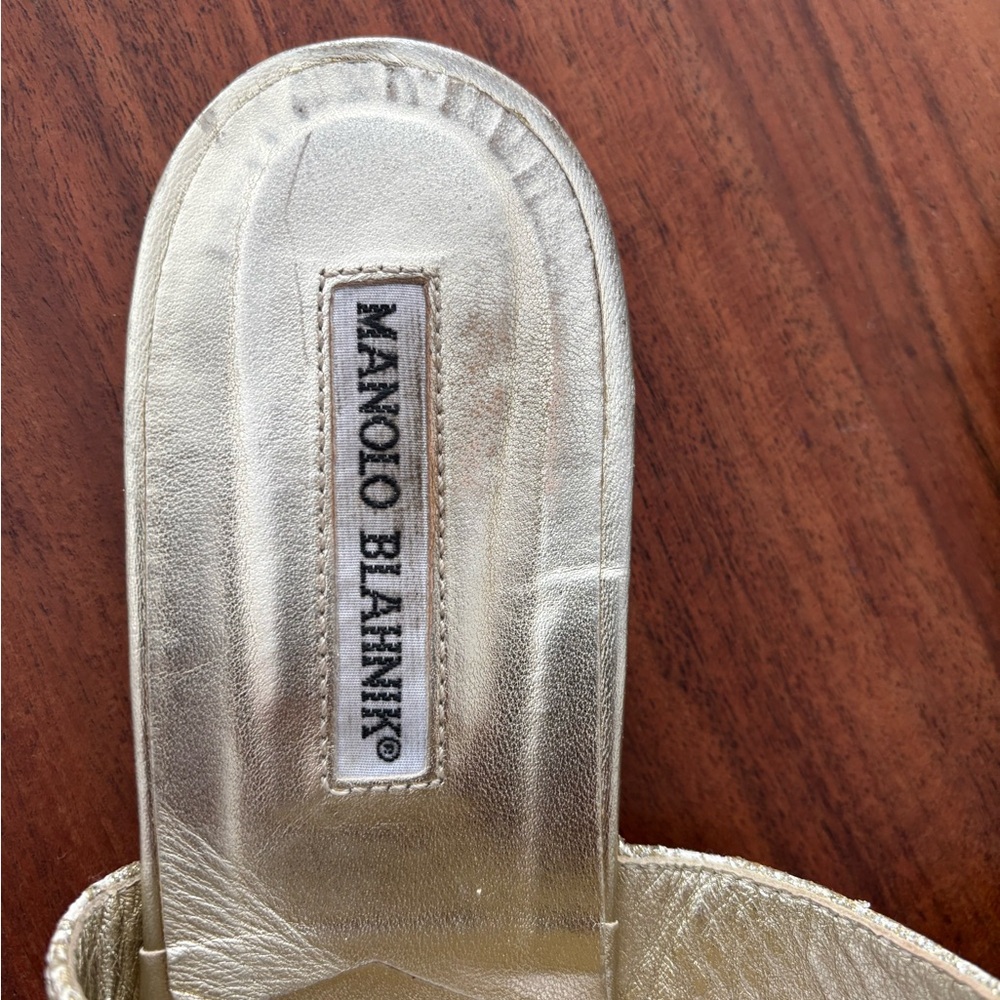 Manolo Blahnik Silver Glitter Sandals - Picture 2 of 4